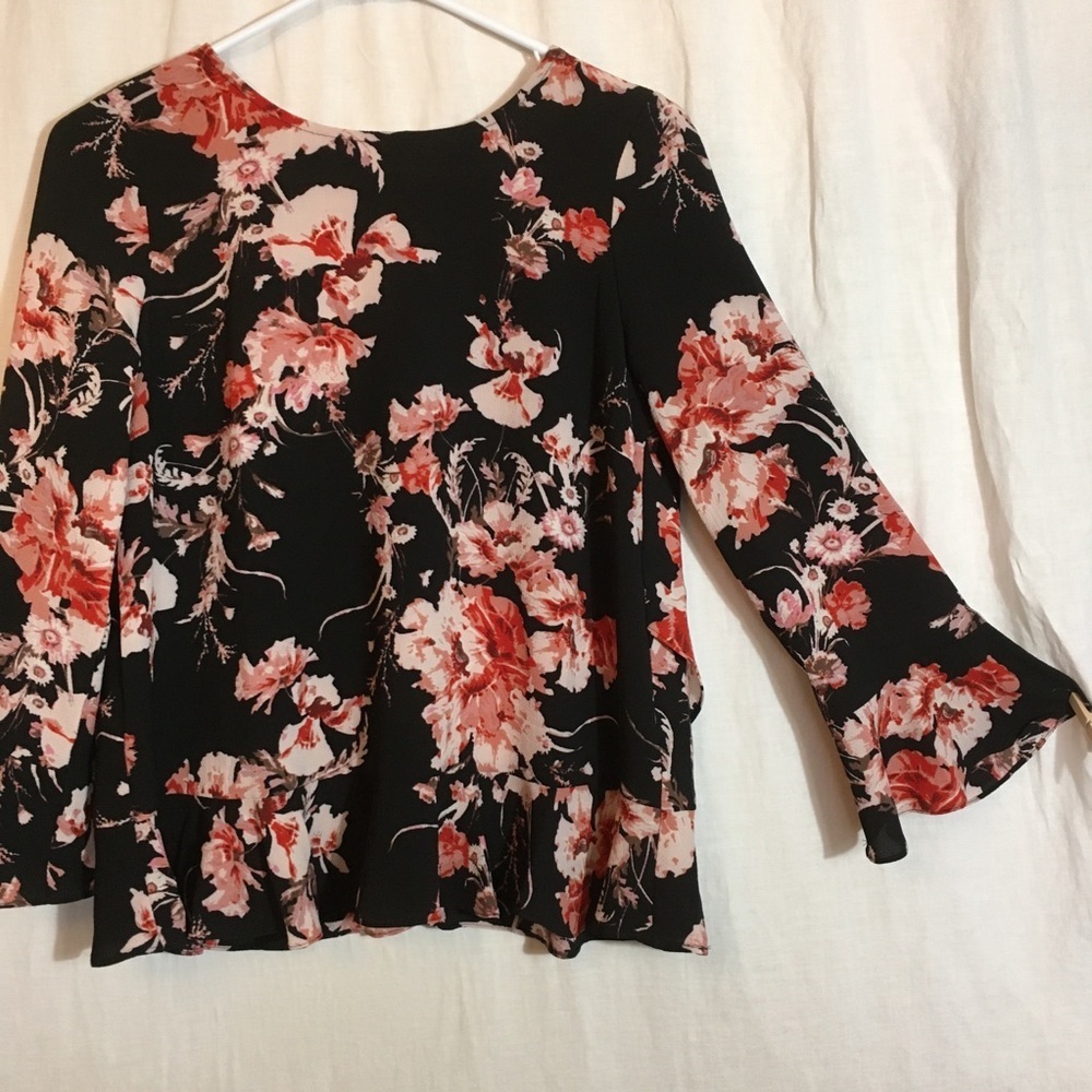 BB‎ Dakota Floral All Over Peplum Waist Blouse Womens M Bell Sleeve Gypsy Boho